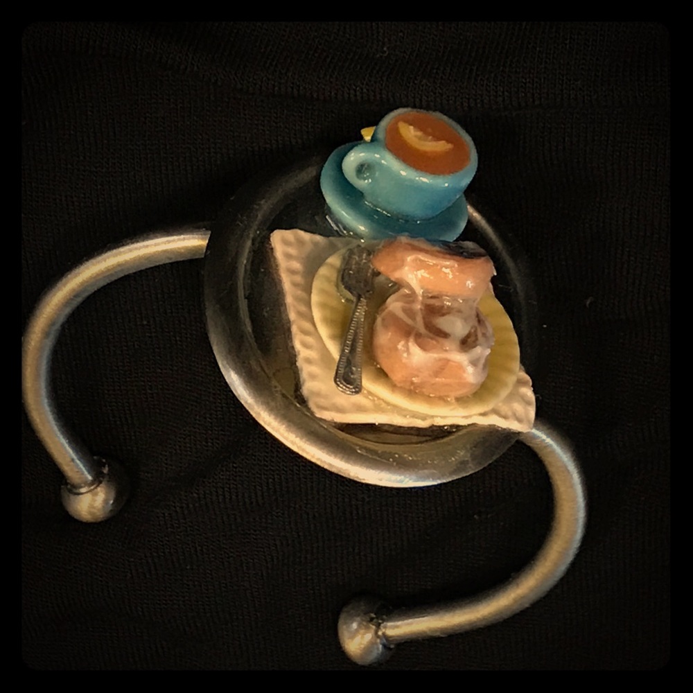 Teatime & Cinnabun bracelet